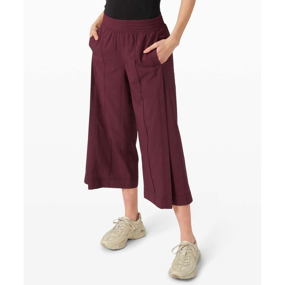 Lululemon Wanderer Culotte Womens 6 Wide Leg Flowy Crop Pants Cherry Cola